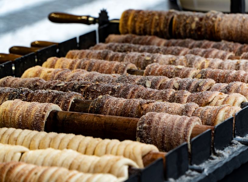 Trdelnik pastry at Christmas market, Prague, Czech Republic