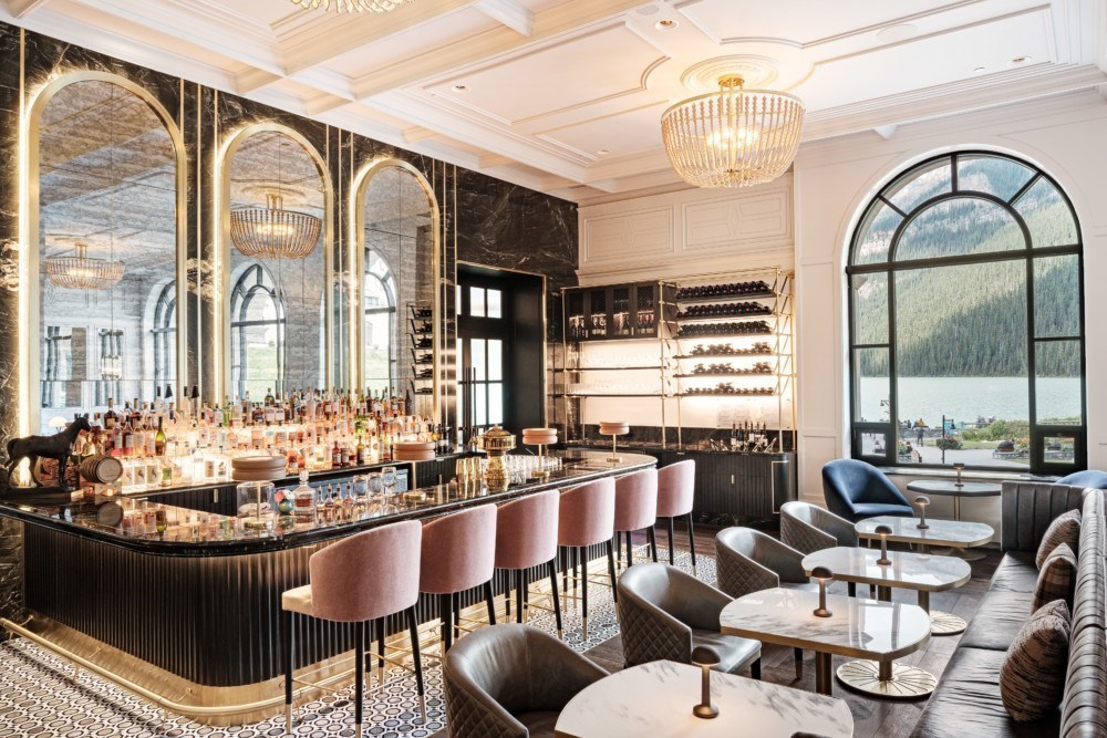 Bar, Fairmont Chateau Lake Louise​, Lake Louise, Canada