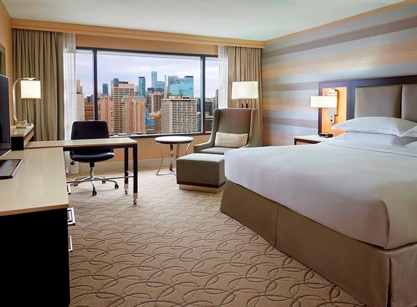 Room, Hilton Toronto, Toronto, Canada