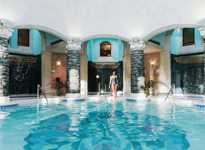 Willow Stream Mineral Pool, Banff, Canada