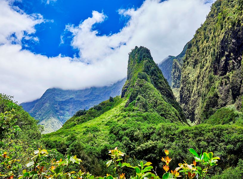 Iao Needle State Monument, Maui, Hawaii, USA