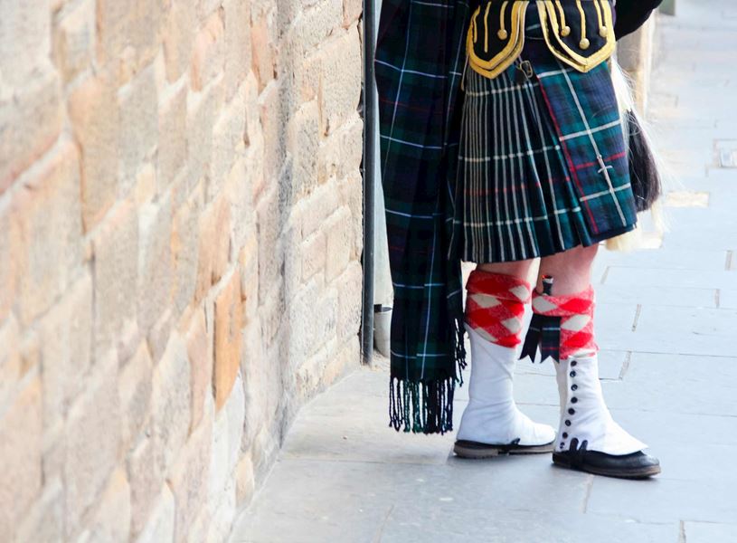 Bag Piper in Edinburgh, Scotland