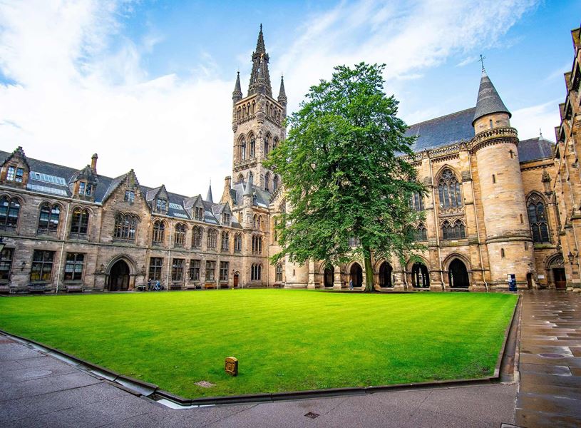 Glasgow University Quadrangle and green lawn