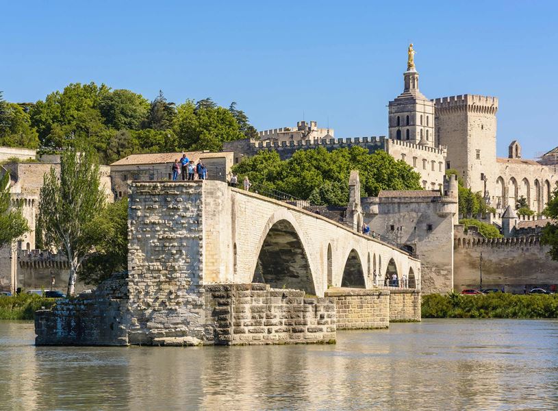 Saint-Bénézet Bridge and Palais des Papes in Avignon, France