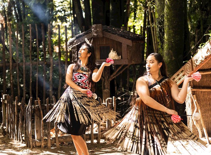 Poi performance in Rotorua, New Zealand