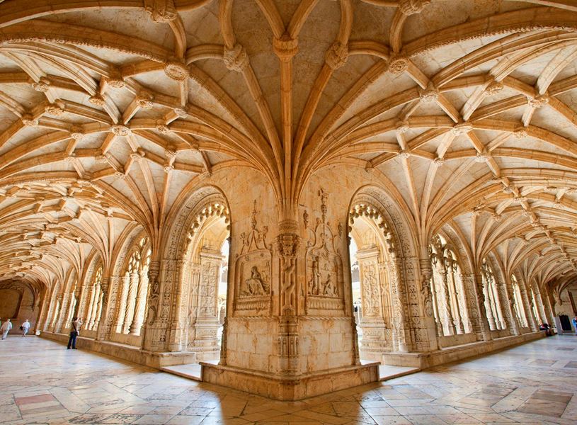 Visit the Hieronymite Monastery in Lisbon