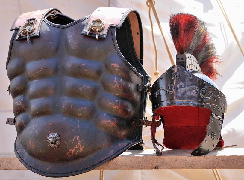 Roman-style armour and helmet with red plume
