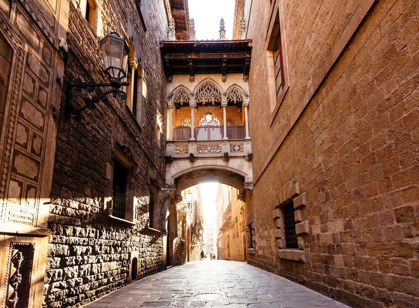 Gothic Quarter walking tour in Barcelona, Spain