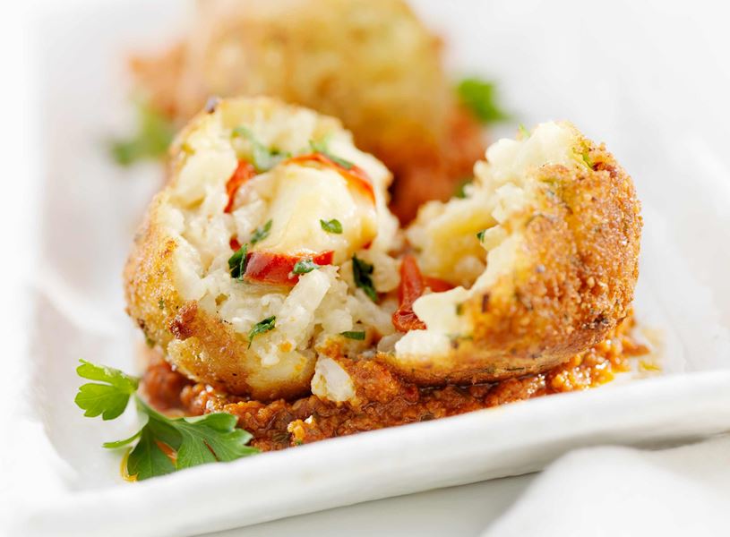 Wine tasting and dinner in Catania, Sicily