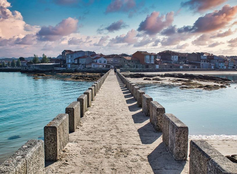 Explore Rias Baixas and the Mussel Beds in Pontevedra, Spain