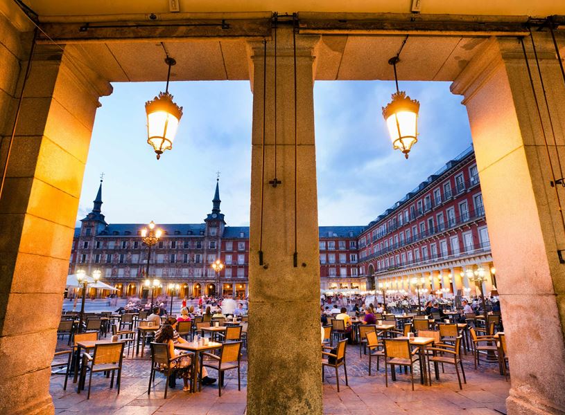 Tour and tapas in Madrid, Spain