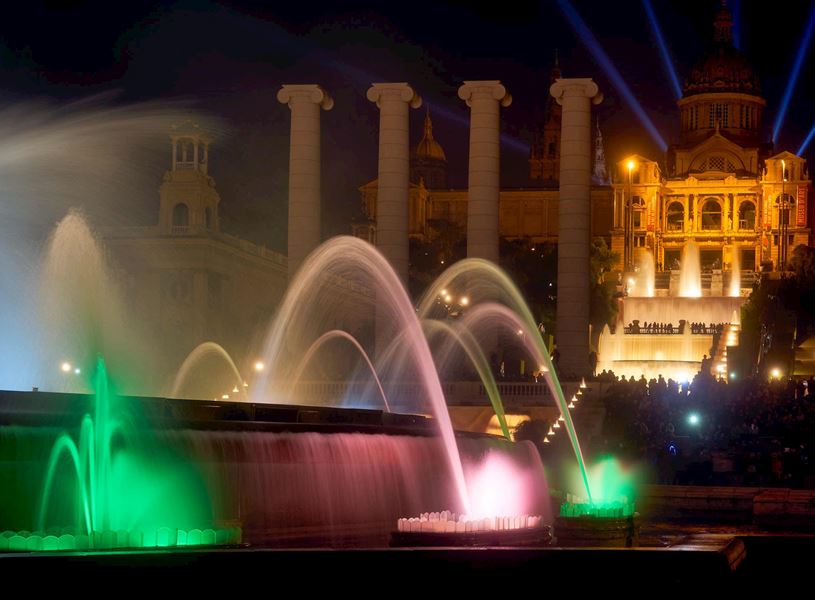 Catalonian dinner and visit The Magic Fountain of Montjuic in Barcelona, Spain