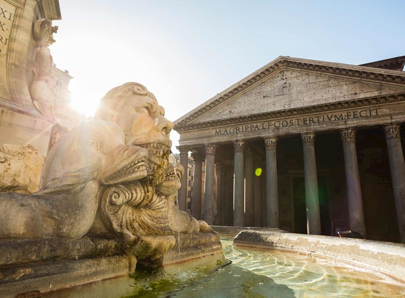 Piazza's and fountains walking tour in Rome, Italy