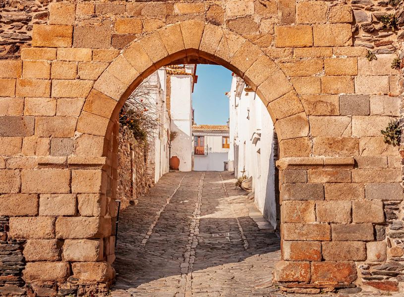 Enjoy a Monsaraz & the deep Alentejo drive, Portugal