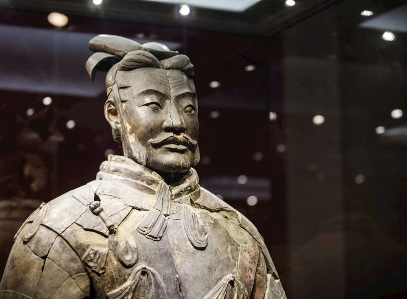 Visit Shanghai Museum and former Jewish ghetto in Xi'An, China