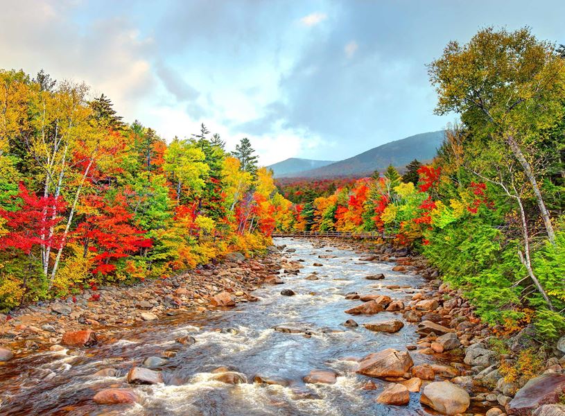 Hike on Diana's Baths in North Conway, USA