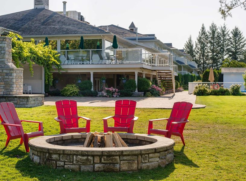 Stay at The South Thompson Inn in Kamploops, USA