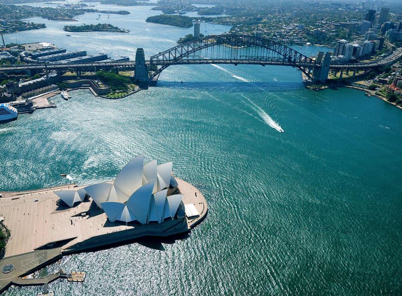 Enjoy a helitour in Sydney, Australia