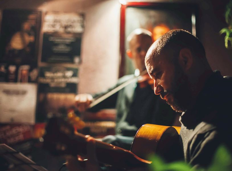 Listen to Celtic music with Cape Breton Entertainment at Inverary Resort, Cape Breton Island, Nova Scotia, Canada