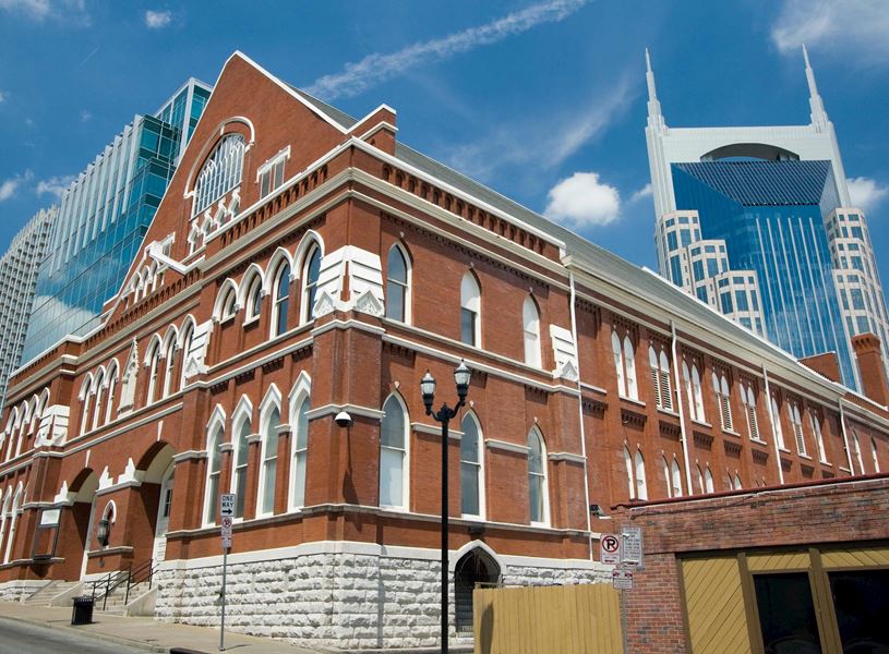 Visit the Ryman Auditorium, one of the most active and celebrated venues in modern music in Nashville, Tennessee, USA