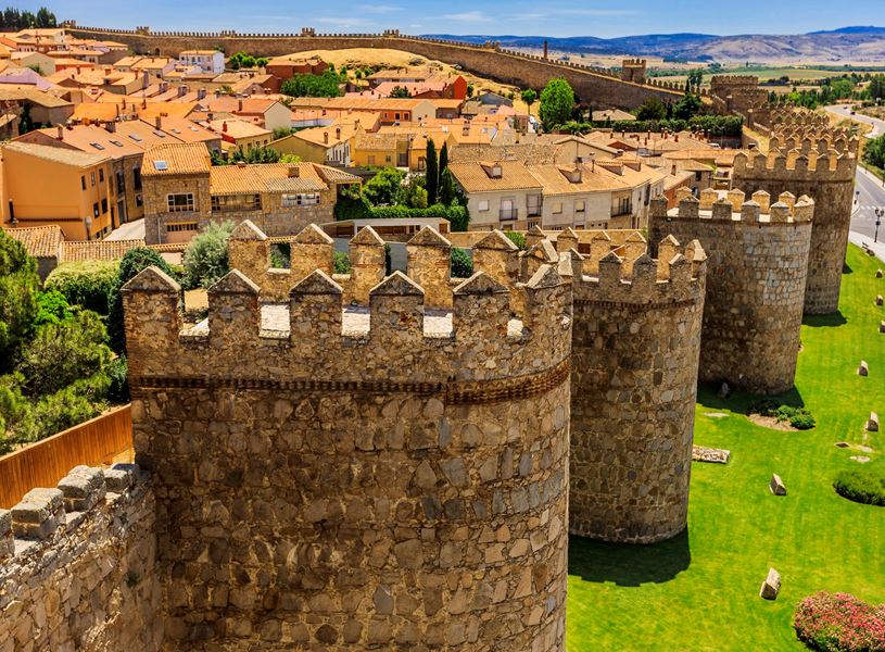 Medieval walls surrounding the town of Ávila, Spain