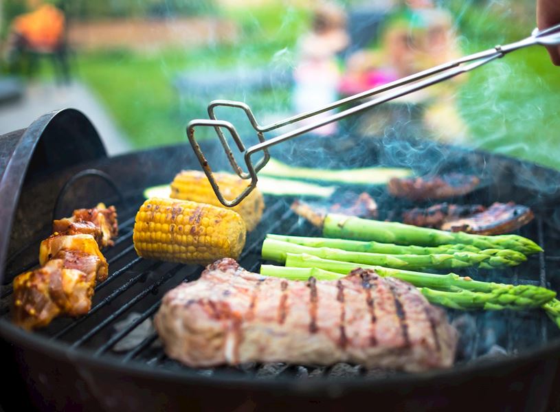 Have lunch at Burlingame Cabin around Snowmass Mountain Colorado, USA
