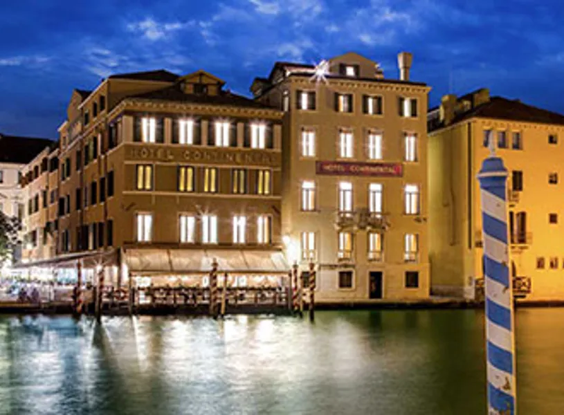 Exterior of the Bw Premier Collection Chc Continental in Venice, Italy
