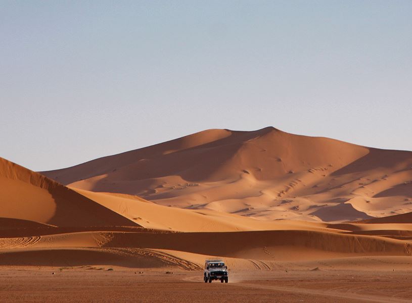Desert Drive Travel by 4x4 through the Sahara in Merzouga, Morocco