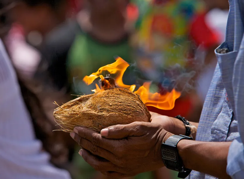 Pilgrim Making Offering Kataragama Temple Uva Sri Lanka 