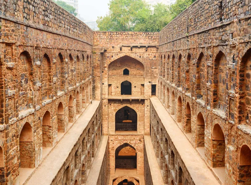 Visit Agrasen Ki Baoli in Delhi, India
