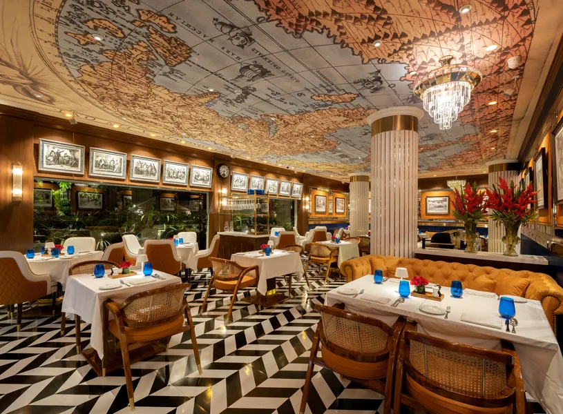 Pickwick Lounge Claridges New Delhi India