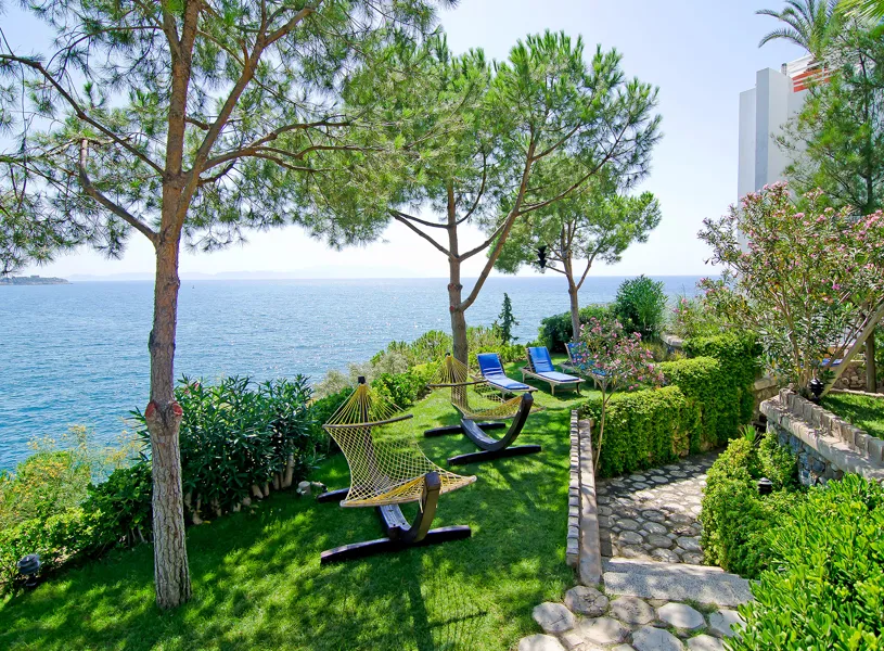 Garden (5) Korumar Hotel De Luxe Kusadası Turkey