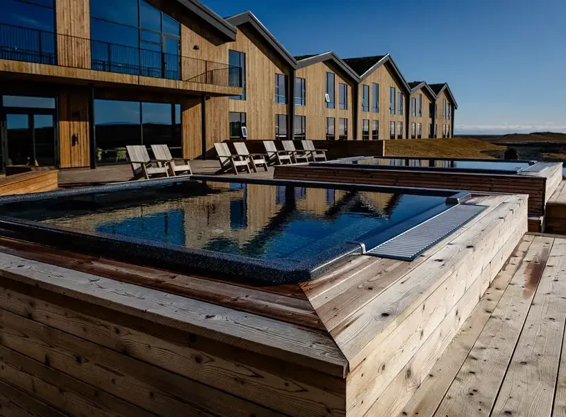 Hotel Jökulsárlón Glacier Lagoon Hotel Pool Reynivellir Iceland