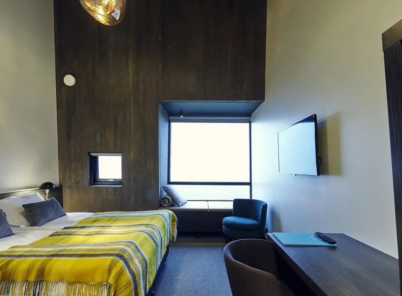 double-room-fosshotel-glacier-lagoon-Jokulsarlon-iceland