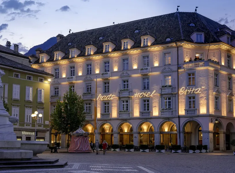 exterior-stadt-hotel-citta-bolzano-italy