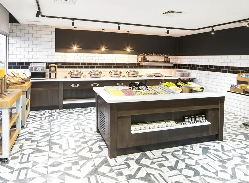 Restaurant Buffet Crowne Plaza Plymouth England